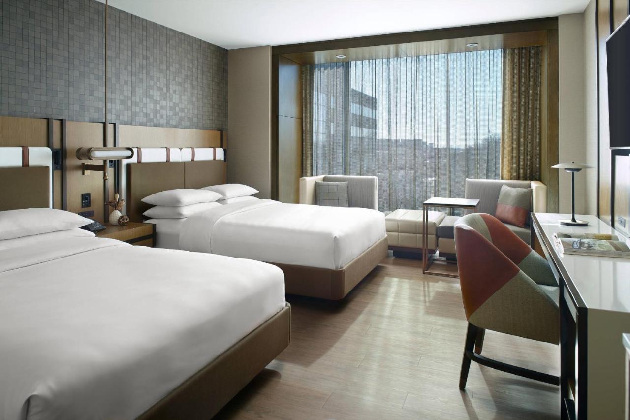 Lexington Marriott City Center Bagian luar foto