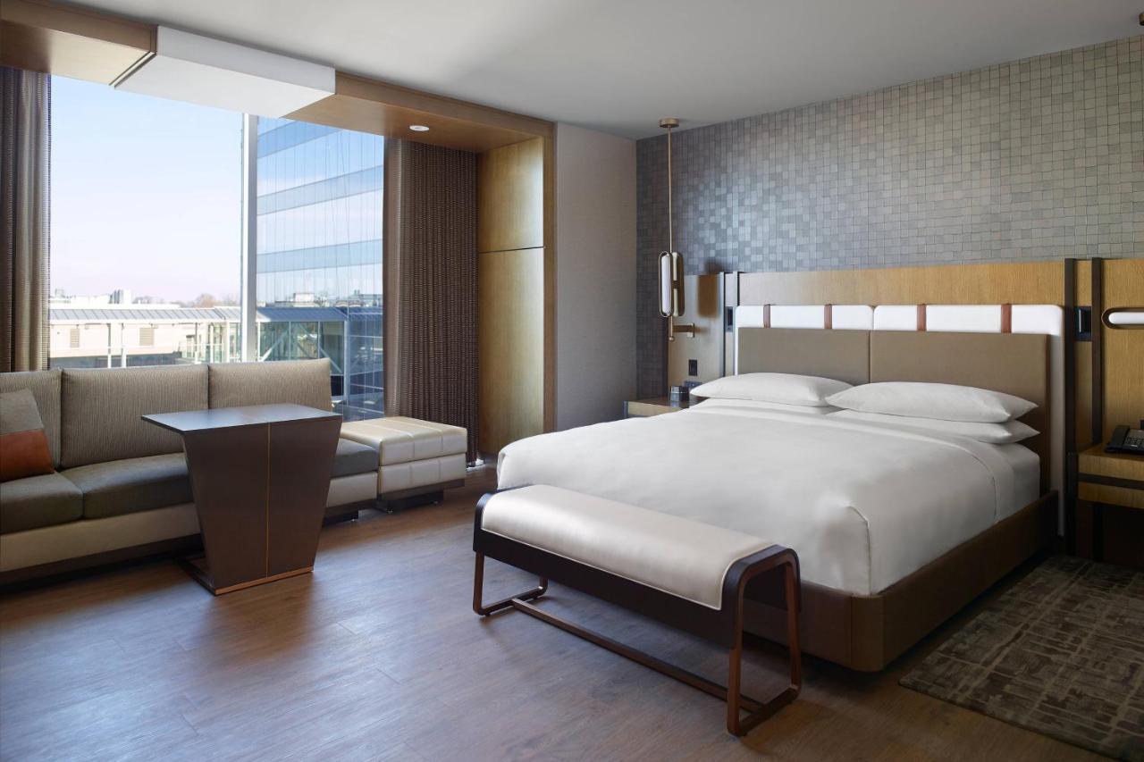 Lexington Marriott City Center Bagian luar foto