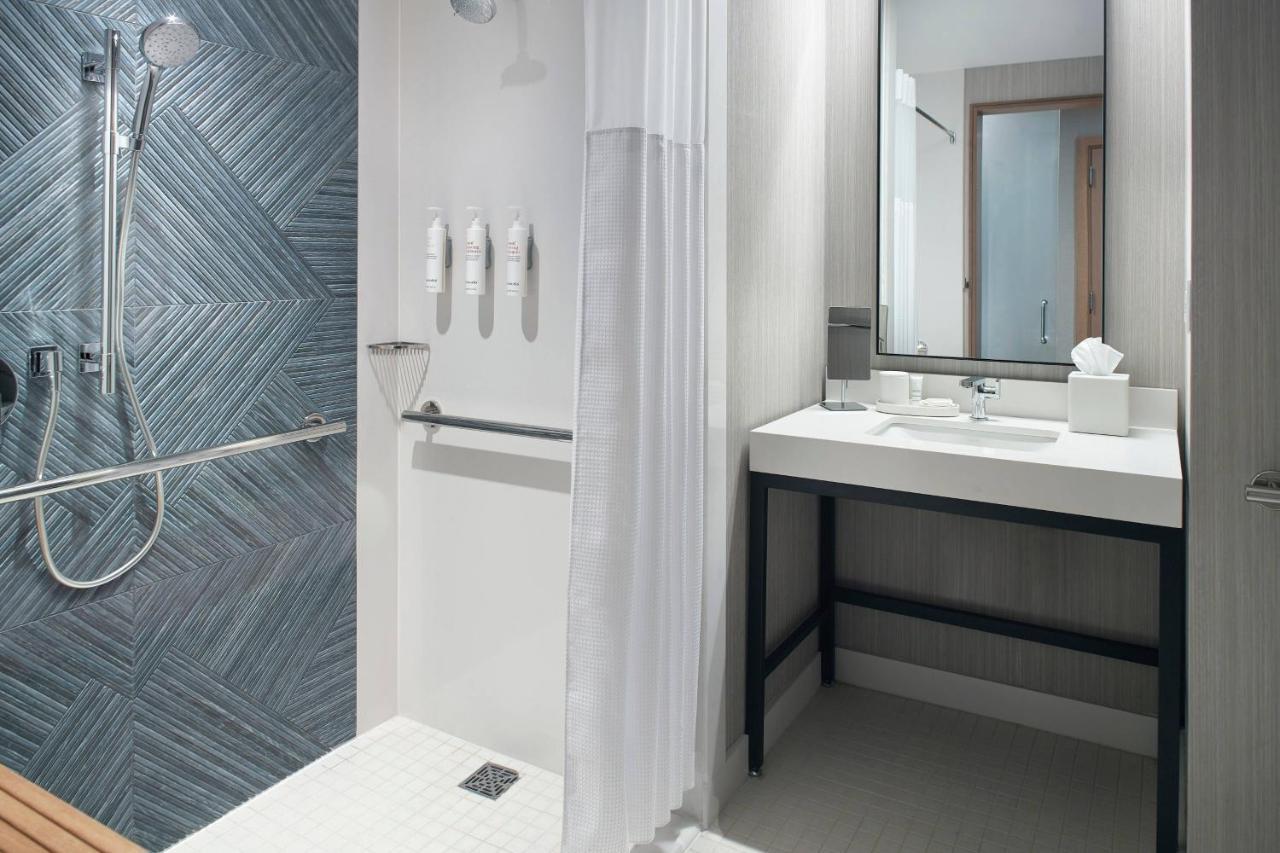Lexington Marriott City Center Bagian luar foto