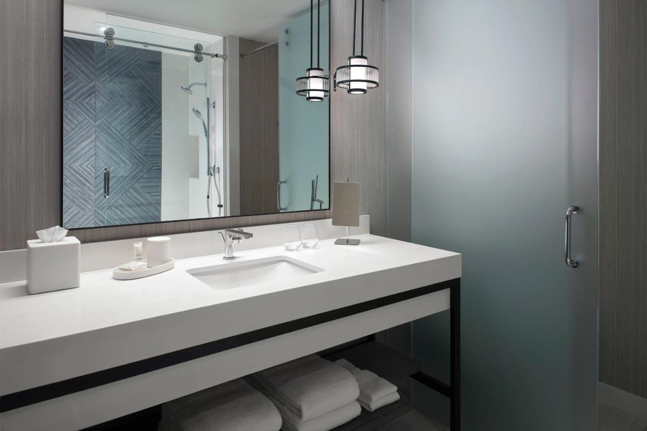 Lexington Marriott City Center Bagian luar foto