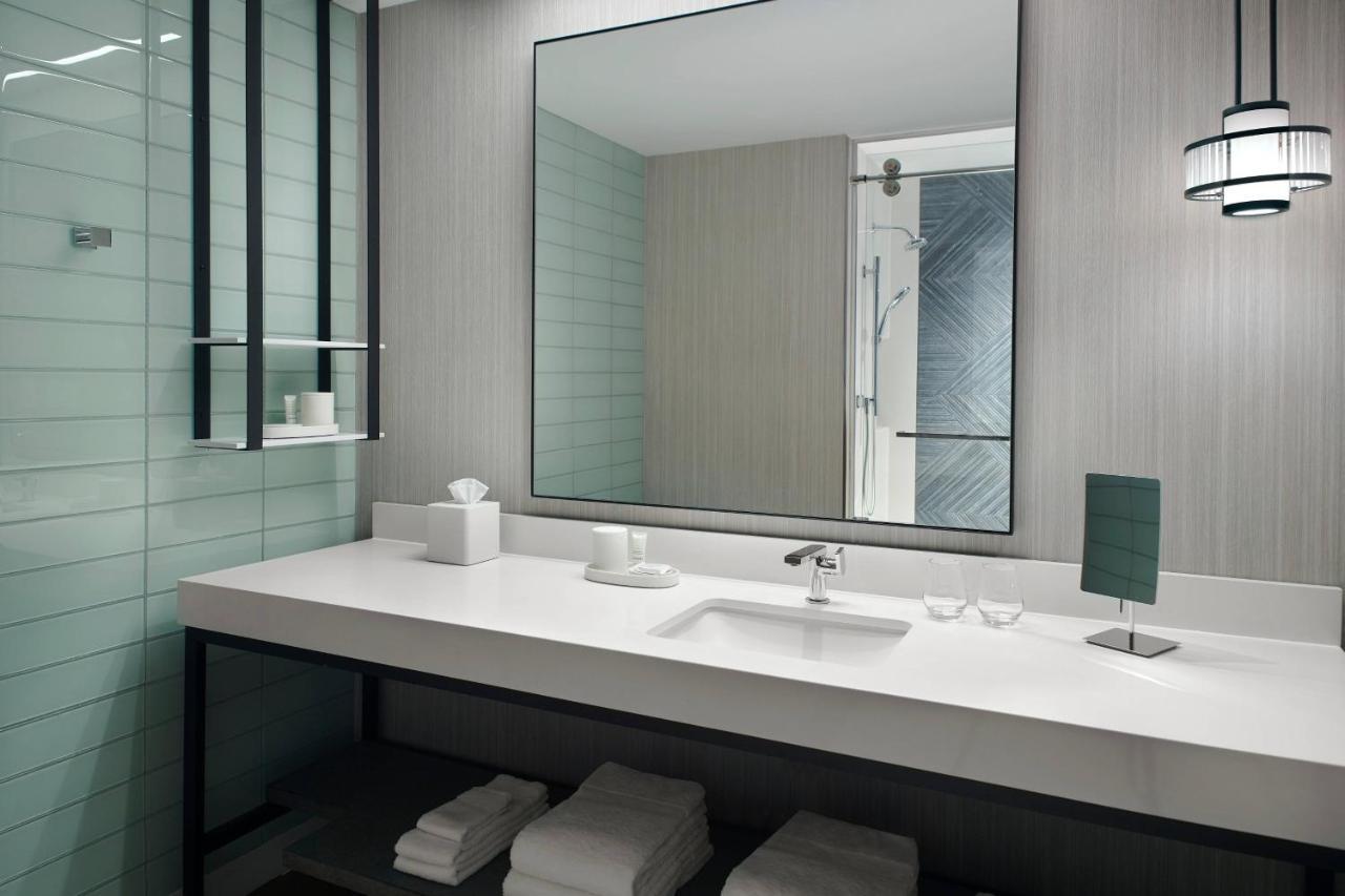 Lexington Marriott City Center Bagian luar foto