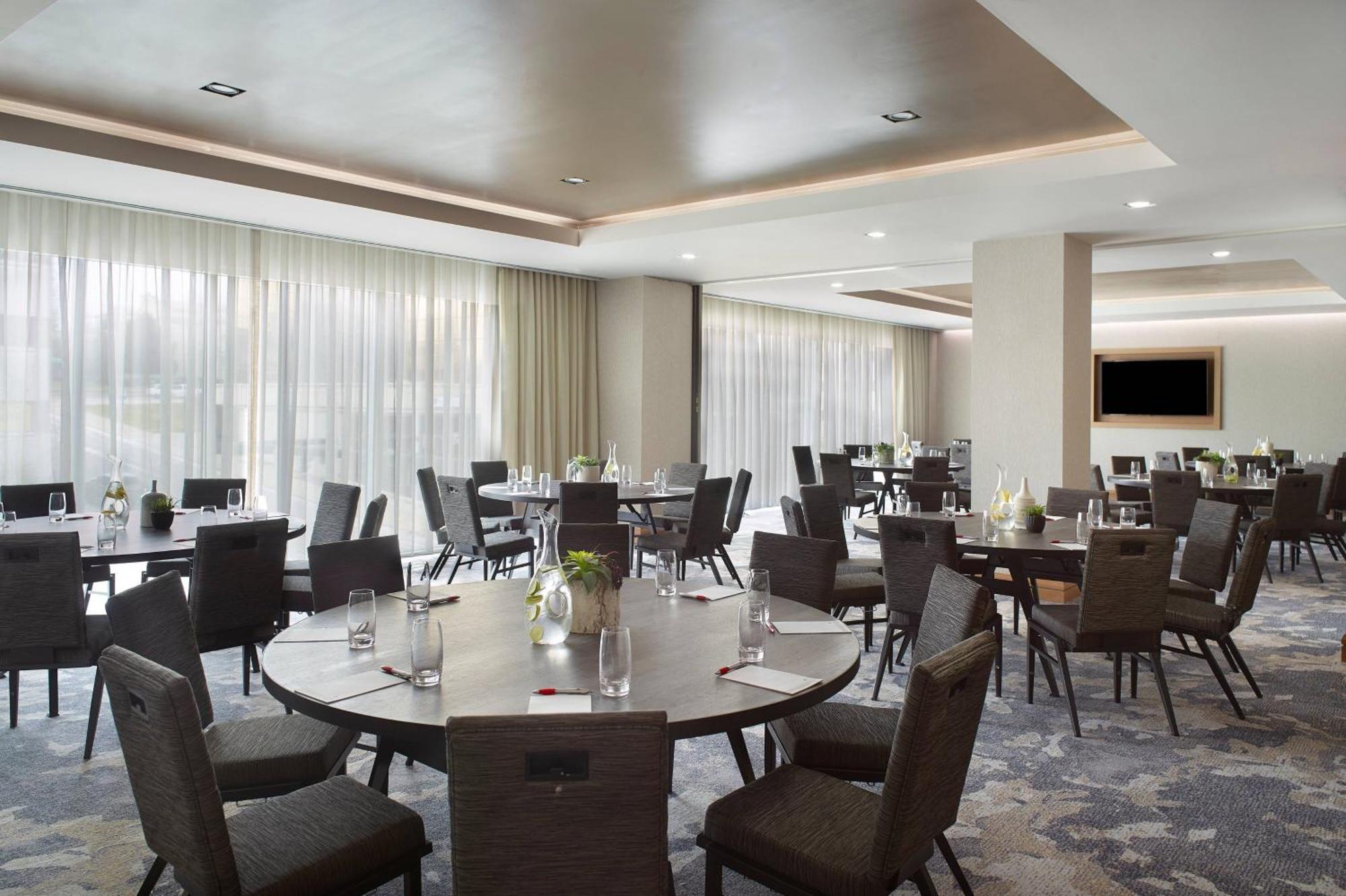 Lexington Marriott City Center Bagian luar foto