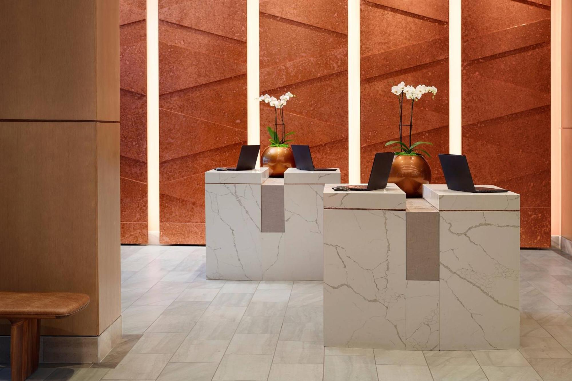 Lexington Marriott City Center Bagian luar foto